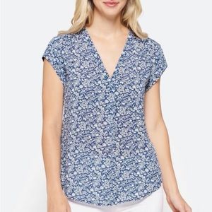 V neck blouse never worn size medium